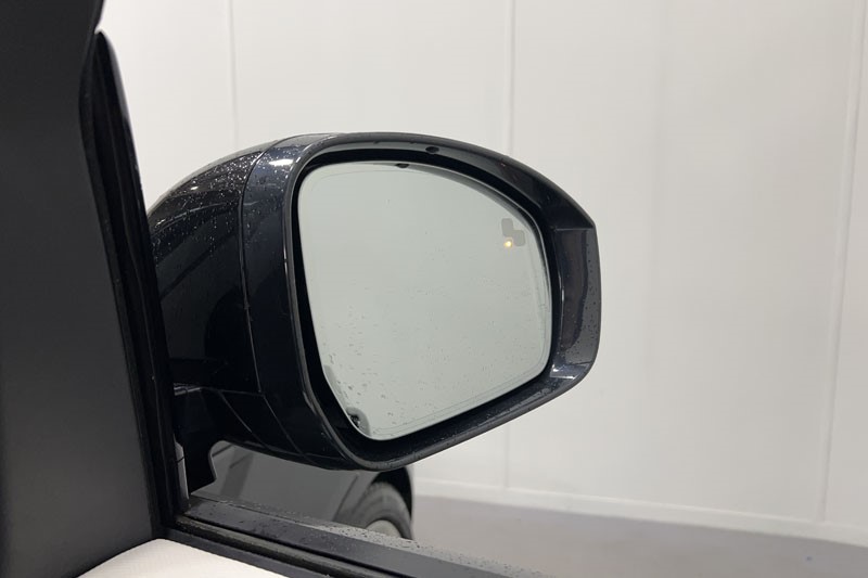 2023 (73) LAND ROVER DISCOVERY 3.0 D300 R-Dynamic HSE 5dr Auto 4855679