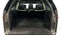 2023 (73) LAND ROVER DISCOVERY 3.0 D300 R-Dynamic HSE 5dr Auto 4855708