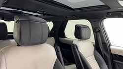 2023 (73) LAND ROVER DISCOVERY 3.0 D300 R-Dynamic HSE 5dr Auto 4855682