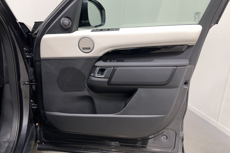 2023 (73) LAND ROVER DISCOVERY 3.0 D300 R-Dynamic HSE 5dr Auto 4855675