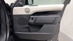 2023 (73) LAND ROVER DISCOVERY 3.0 D300 R-Dynamic HSE 5dr Auto 4855675