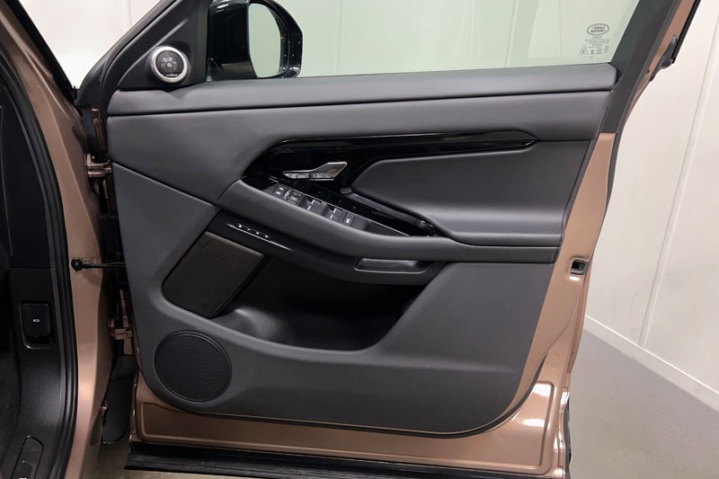 2024 (74) LAND ROVER RANGE ROVER EVOQUE 2.0 D200 Autobiography 5dr Auto 4877326