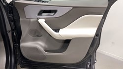 2020 (70) JAGUAR F-PACE 2.0d Portfolio 5dr Auto AWD 4879056