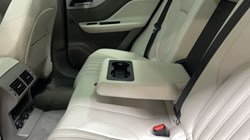 2020 (70) JAGUAR F-PACE 2.0d Portfolio 5dr Auto AWD 4879084