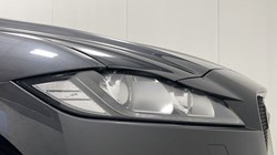 2020 (70) JAGUAR F-PACE 2.0d Portfolio 5dr Auto AWD 4879096