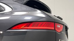 2020 (70) JAGUAR F-PACE 2.0d Portfolio 5dr Auto AWD 4879089