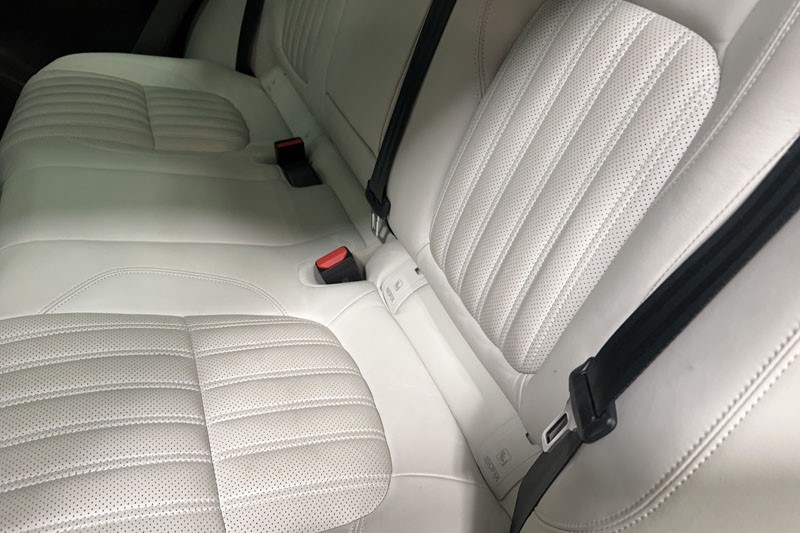 2020 (70) JAGUAR F-PACE 2.0d Portfolio 5dr Auto AWD 4879083