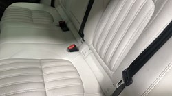 2020 (70) JAGUAR F-PACE 2.0d Portfolio 5dr Auto AWD 4879083