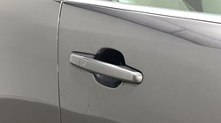 2020 (70) JAGUAR F-PACE 2.0d Portfolio 5dr Auto AWD 4879093