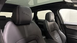 2024 (24) JAGUAR F-PACE 2.0 P250 R-Dynamic SE Black 5dr Auto AWD 4885114