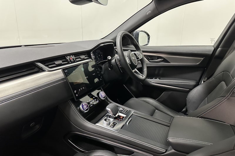 2024 (24) JAGUAR F-PACE 2.0 P250 R-Dynamic SE Black 5dr Auto AWD 4885127