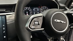 2024 (24) JAGUAR F-PACE 2.0 P250 R-Dynamic SE Black 5dr Auto AWD 4885115