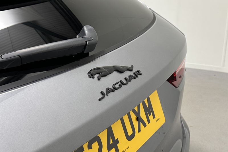 2024 (24) JAGUAR F-PACE 2.0 P250 R-Dynamic SE Black 5dr Auto AWD 4885138