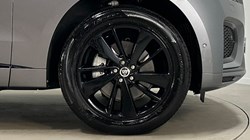 2024 (24) JAGUAR F-PACE 2.0 P250 R-Dynamic SE Black 5dr Auto AWD 4885103