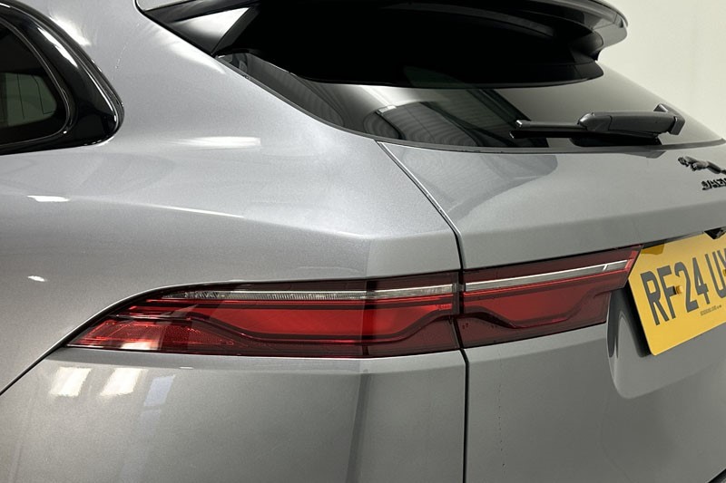 2024 (24) JAGUAR F-PACE 2.0 P250 R-Dynamic SE Black 5dr Auto AWD 4885137