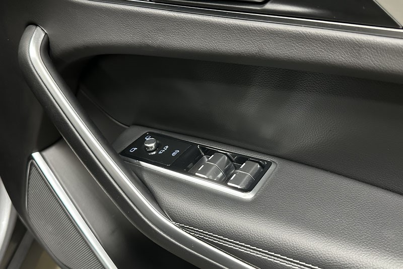 2024 (24) JAGUAR F-PACE 2.0 P250 R-Dynamic SE Black 5dr Auto AWD 4885109