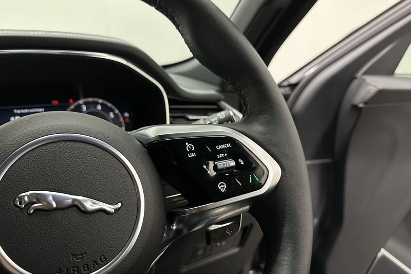 2024 (24) JAGUAR F-PACE 2.0 P250 R-Dynamic SE Black 5dr Auto AWD 4885116