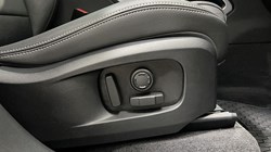 2024 (24) JAGUAR F-PACE 2.0 D200 R-Dynamic SE Black 5dr Auto AWD 4860899