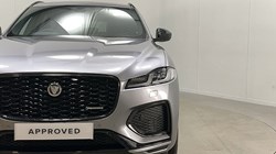 2024 (24) JAGUAR F-PACE 2.0 D200 R-Dynamic SE Black 5dr Auto AWD 4860935