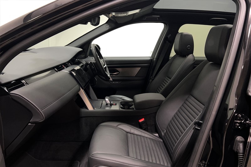 2024 (24) LAND ROVER DISCOVERY SPORT 2.0 D200 Dynamic SE 5dr Auto [7 Seat] 4878266