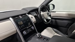 2023 (23) LAND ROVER DISCOVERY 3.0 D300 R-Dynamic HSE 5dr Auto 4864038