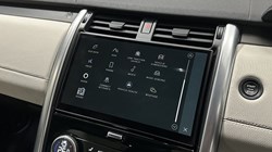 2023 (23) LAND ROVER DISCOVERY 3.0 D300 R-Dynamic HSE 5dr Auto 4864035