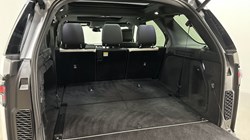 2023 (23) LAND ROVER DISCOVERY 3.0 D300 R-Dynamic HSE 5dr Auto 4864045