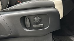 2023 (23) LAND ROVER DISCOVERY 3.0 D300 R-Dynamic HSE 5dr Auto 4864020