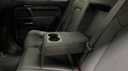 2024 (74) LAND ROVER DEFENDER 3.0 D250 X-Dynamic SE 110 5dr Auto 4855562