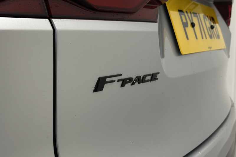 2021 (71) JAGUAR F-PACE 2.0 P400e R-Dynamic SE 5dr Auto AWD 4884841