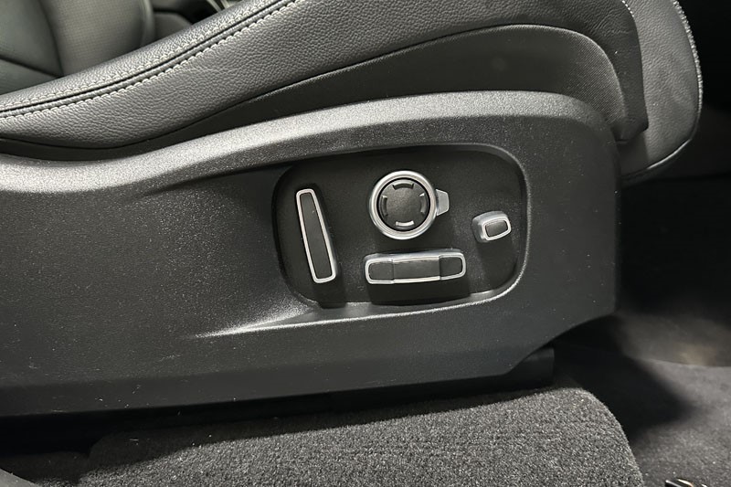 2021 (71) JAGUAR F-PACE 2.0 P400e R-Dynamic SE 5dr Auto AWD 4884815