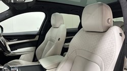 2024 (24) JAGUAR F-PACE 2.0 D200 R-Dynamic HSE Black 5dr Auto AWD 4863576