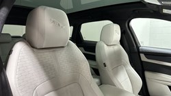 2024 (24) JAGUAR F-PACE 2.0 D200 R-Dynamic HSE Black 5dr Auto AWD 4863558