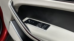 2024 (24) JAGUAR F-PACE 2.0 D200 R-Dynamic HSE Black 5dr Auto AWD 4863554