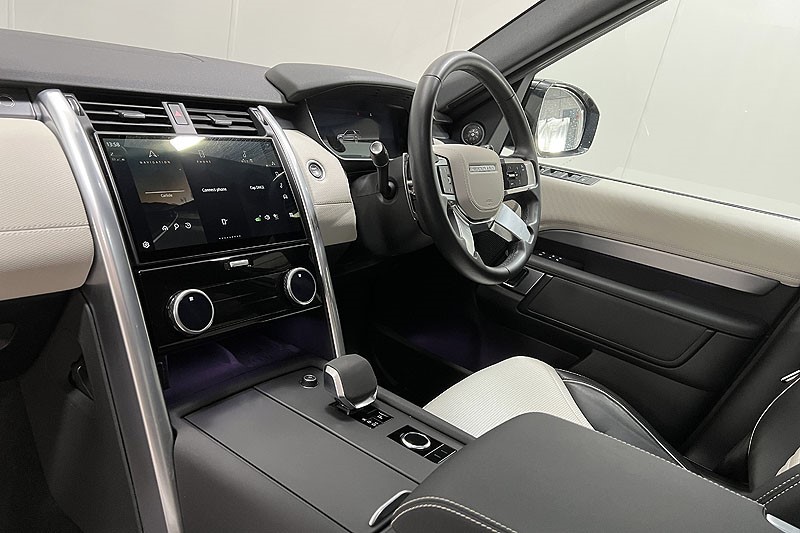 2023 (73) LAND ROVER DISCOVERY 3.0 D300 Dynamic HSE 5dr Auto 4919793