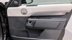 2023 (73) LAND ROVER DISCOVERY 3.0 D300 Dynamic HSE 5dr Auto 4919769