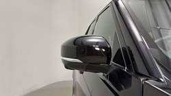 2023 (73) LAND ROVER DISCOVERY 3.0 D300 Dynamic HSE 5dr Auto 4919806