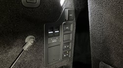 2023 (73) LAND ROVER DISCOVERY 3.0 D300 Dynamic HSE 5dr Auto 4919800