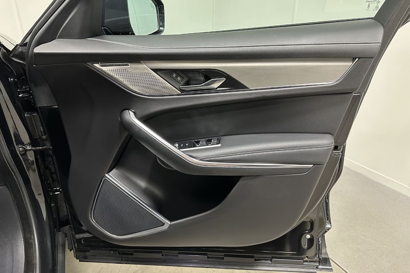 2024 (73) JAGUAR F-PACE 2.0 D200 R-Dynamic SE Black 5dr Auto AWD 4897212