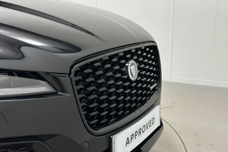 2024 (73) JAGUAR F-PACE 2.0 D200 R-Dynamic SE Black 5dr Auto AWD 4897250