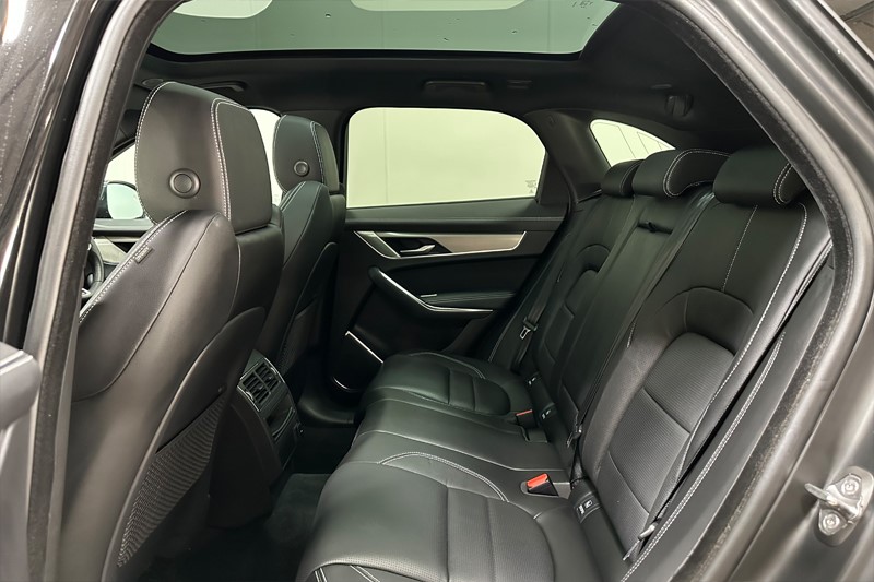 2024 (73) JAGUAR F-PACE 2.0 D200 R-Dynamic SE Black 5dr Auto AWD 4897203