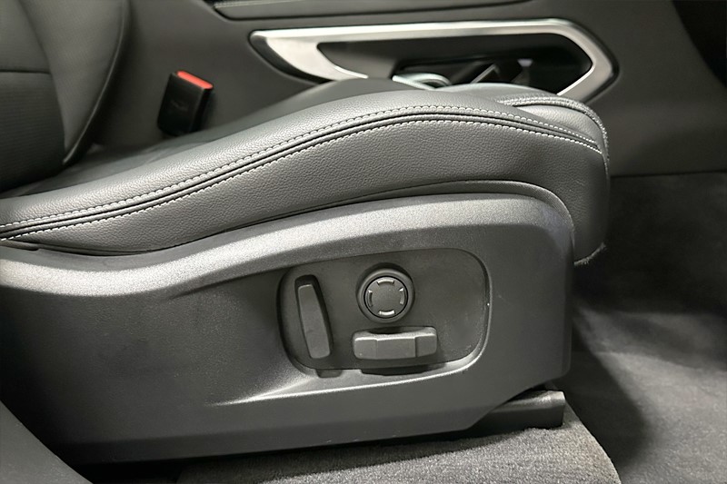 2024 (73) JAGUAR F-PACE 2.0 D200 R-Dynamic SE Black 5dr Auto AWD 4897216