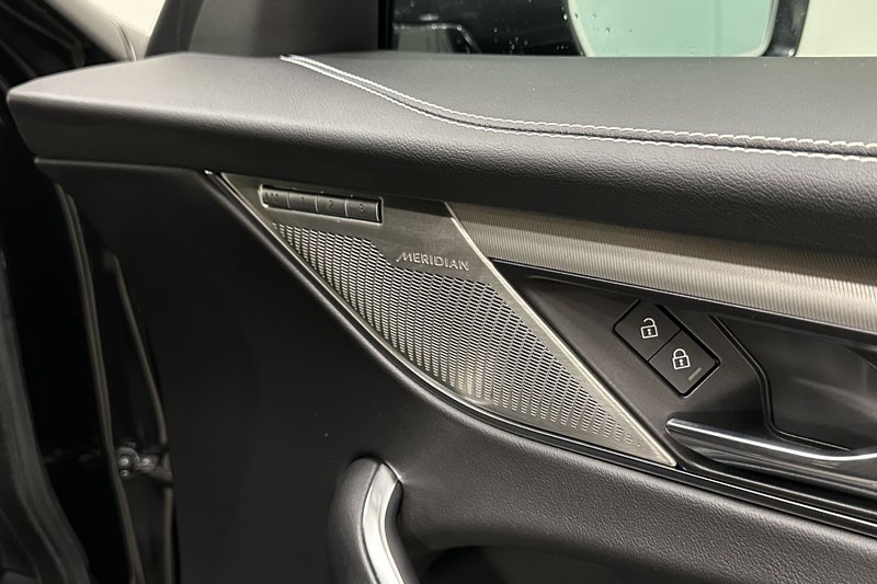 2024 (73) JAGUAR F-PACE 2.0 D200 R-Dynamic SE Black 5dr Auto AWD 4897214