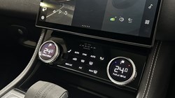 2024 (73) JAGUAR F-PACE 2.0 D200 R-Dynamic SE Black 5dr Auto AWD 4897223