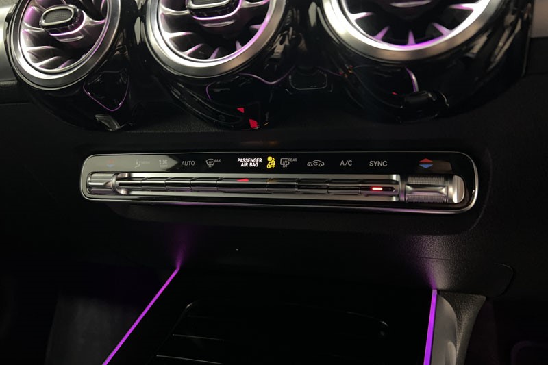 2022 (22) MERCEDES-BENZ GLB 200 AMG Line Premium 5dr 7G-Tronic 4880194