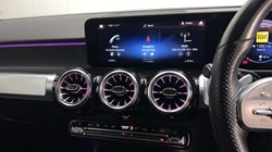 2022 (22) MERCEDES-BENZ GLB 200 AMG Line Premium 5dr 7G-Tronic 4880193