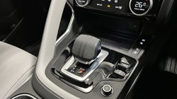 2023 (23) JAGUAR E-PACE 1.5 P300e R-Dynamic S 5dr Auto 4890187