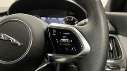 2023 (23) JAGUAR E-PACE 1.5 P300e R-Dynamic S 5dr Auto 4890185