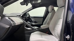 2023 (23) JAGUAR E-PACE 1.5 P300e R-Dynamic S 5dr Auto 4890167