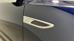 2023 (23) JAGUAR E-PACE 1.5 P300e R-Dynamic S 5dr Auto 4890209